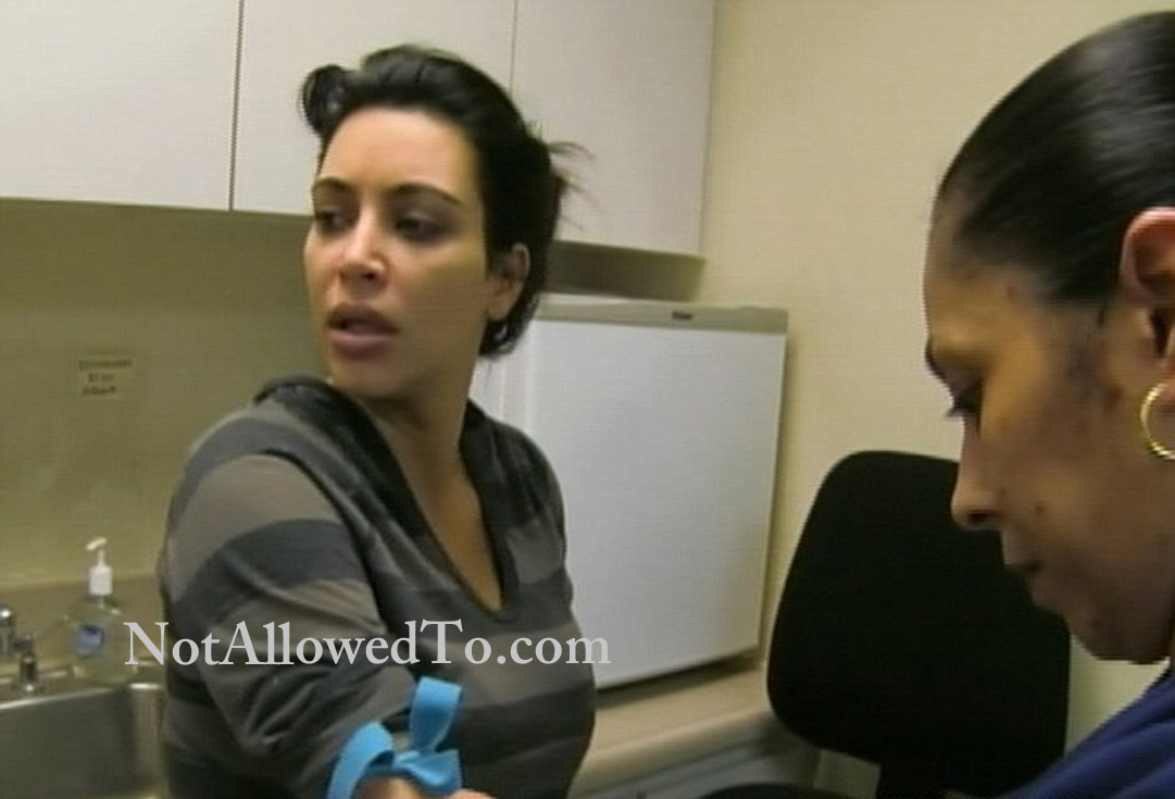 Kim Kardashian Ebola test - NotAllowedto.Com